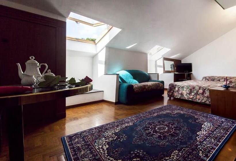 Четырехместный Номер Стандарт, Valentino Centro Storico