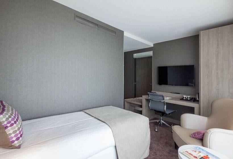 Comfort Single Room, Van Der Valk Hotel Haarlem