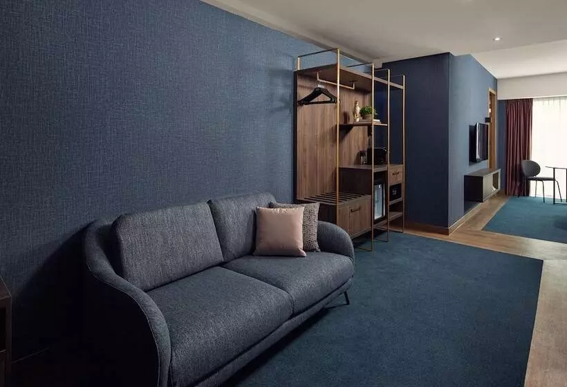 اتاق لوکس خانوادگی, Van Der Valk Hotel Haarlem