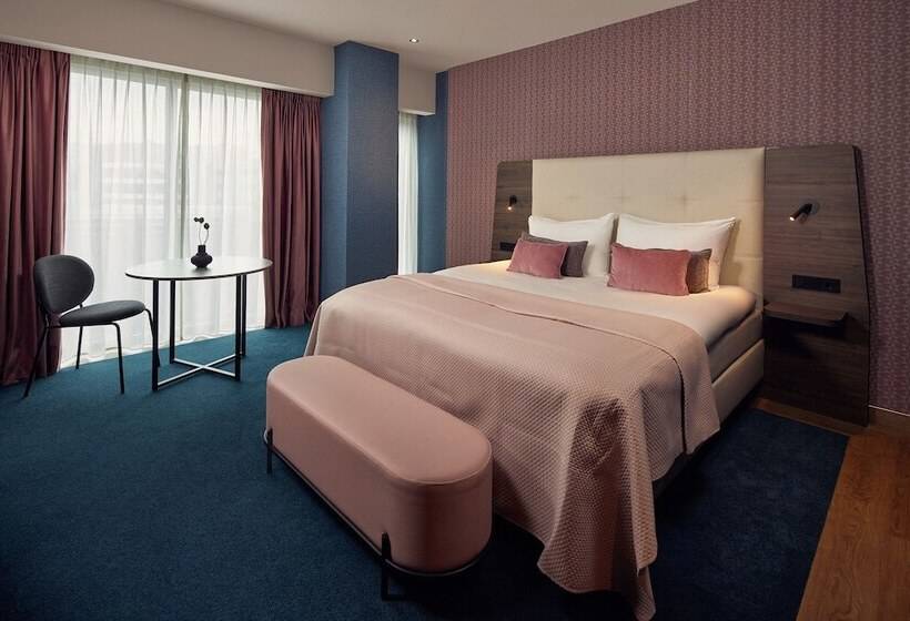 غرفة ديلوكس عائلية, Van Der Valk Hotel Haarlem