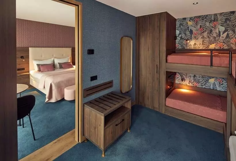 اتاق لوکس خانوادگی, Van Der Valk Hotel Haarlem