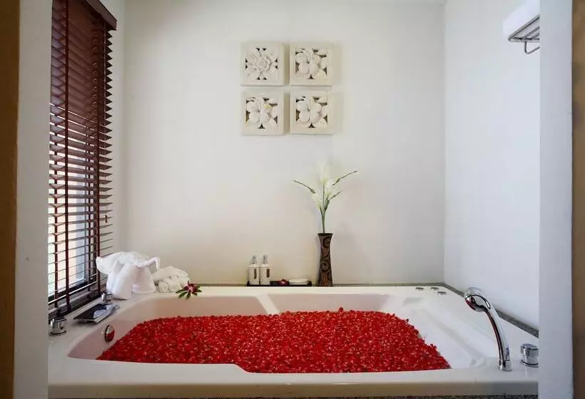 ویلای 1 خوابه, Namaka Resort Kamala
