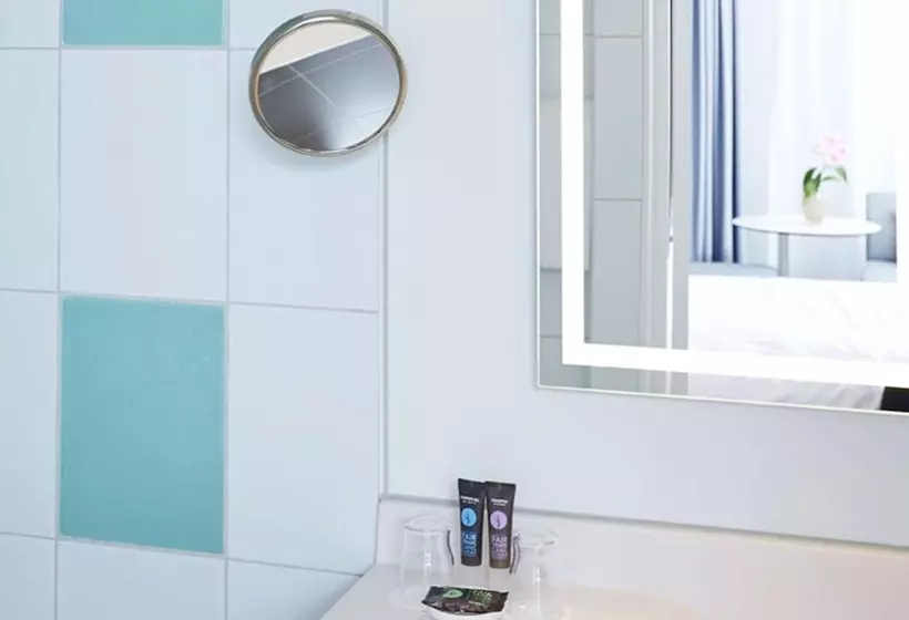 ダブルベッドスタンダードルーム, Novotel München City