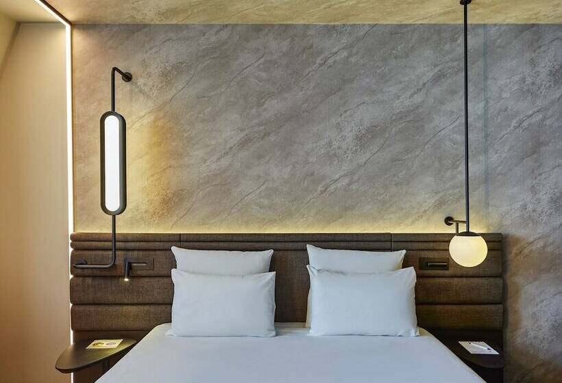 Quarto Superior, Novotel München City