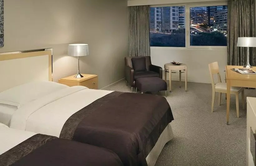 シティビューのスーペリアルーム, Mövenpick Hotel Beirut