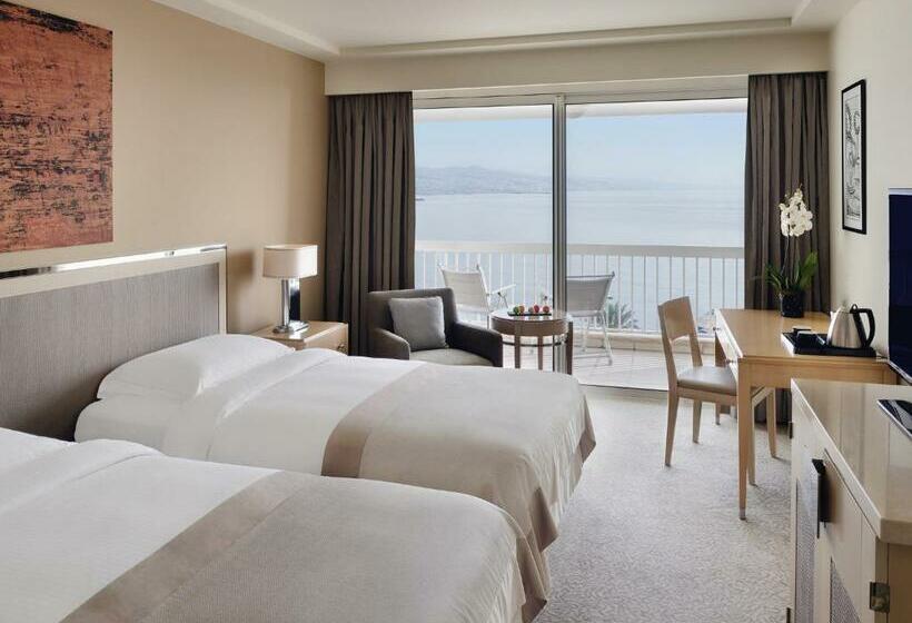 اتاق لوکس با چشم‌انداز دریا, Mövenpick Hotel Beirut