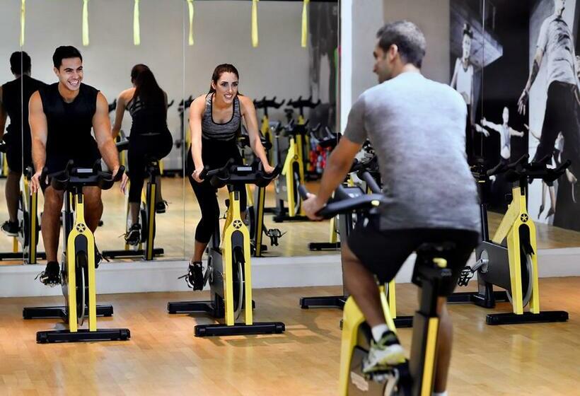 اتاق لوکس با چشم‌انداز دریا, Mövenpick Hotel Beirut