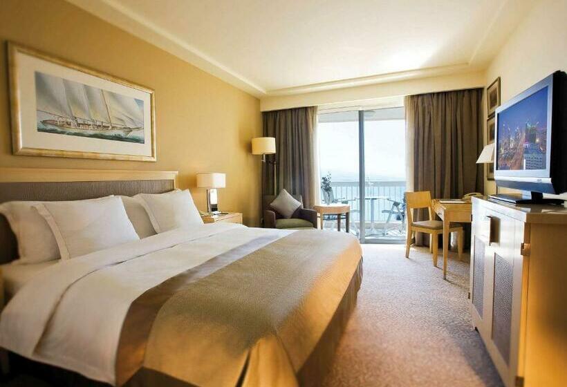 اتاق لوکس با تخت بزرگ, Mövenpick Hotel Beirut