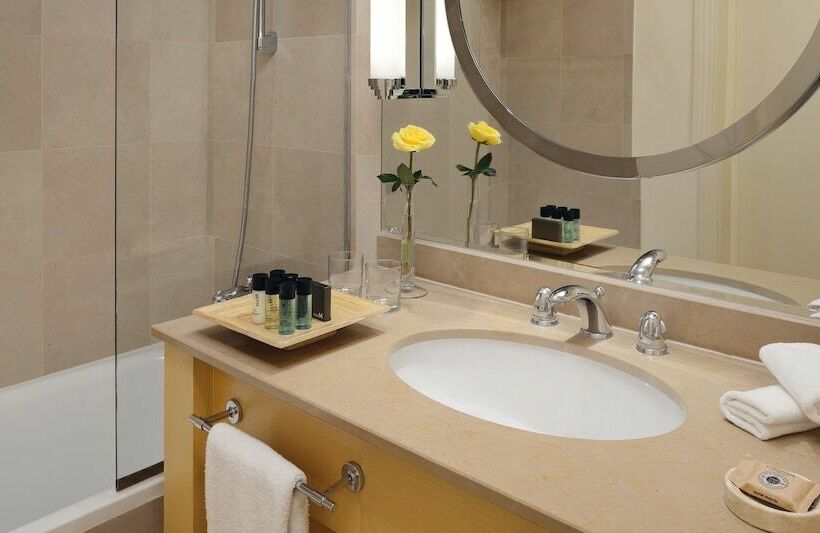 اتاق اجرایی, Mövenpick Hotel Beirut