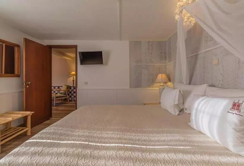 سوییت با استخر, Villas D. Dinis  Charming Residence