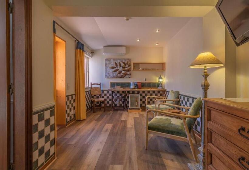 套房配有游泳池, Villas D. Dinis Charming Residence