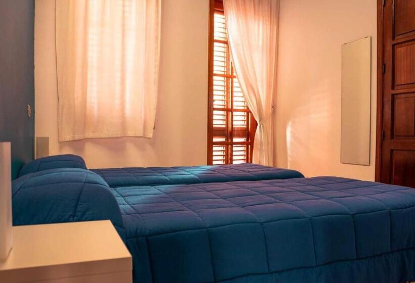 חדר סטנדרט לארבעה, B&b Scarabeo Milazzo