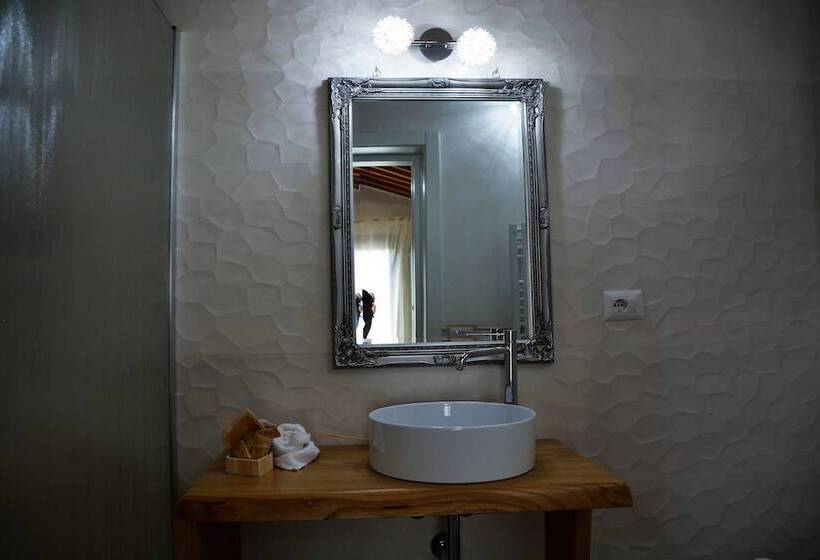 דירת חדר, Agriturismo L Aquilone