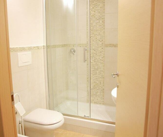 اتاق سوپریور چهار تخته, B&b Buonaluna Salerno