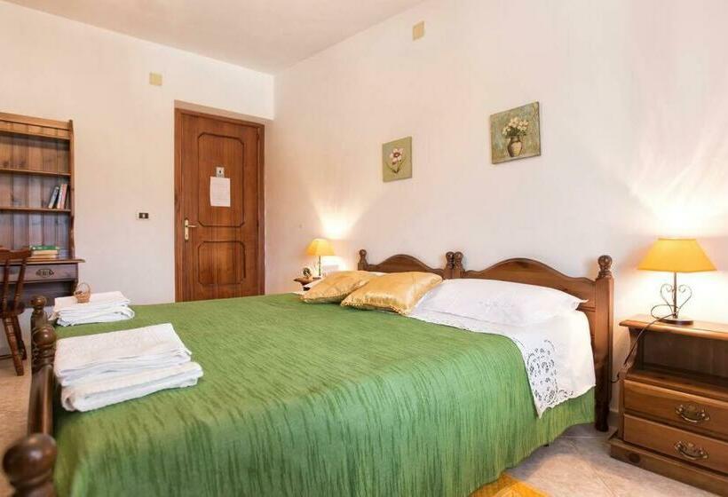 חדר דלוקס עם נוף להרים, B&b Rooms Urzulei