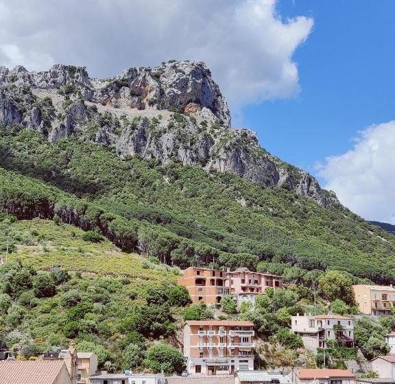 חדר סטנדרט נוף להרים, B&b Rooms Urzulei