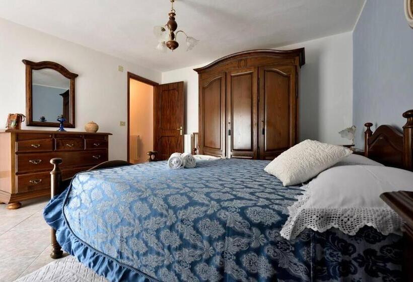 חדר סטנדרט נוף להרים, B&b Rooms Urzulei