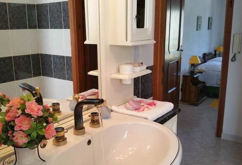 חדר סטנדרט נוף להרים, B&b Rooms Urzulei