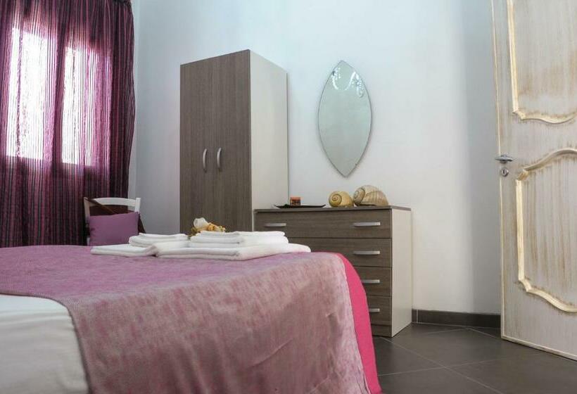 اتاق لوکس, Baia Di Torre Squillace