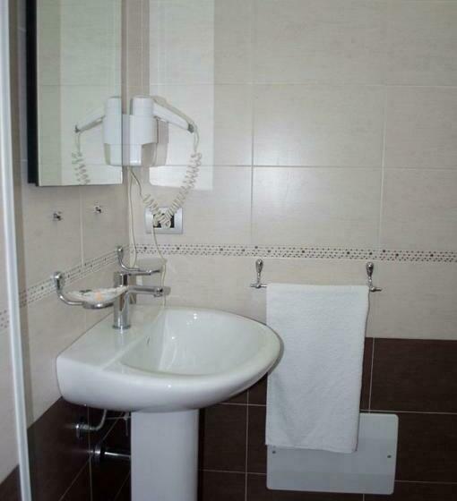 اتاق لوکس, Baia Di Torre Squillace