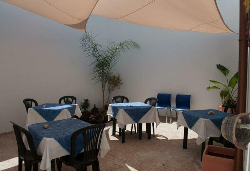 اتاق لوکس, Baia Di Torre Squillace