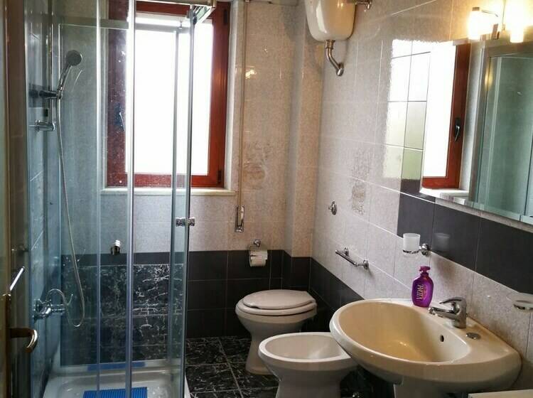 اتاق لوکس, Re Mare B&b