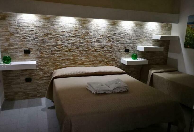 اتاق لوکس, Re Mare B&b