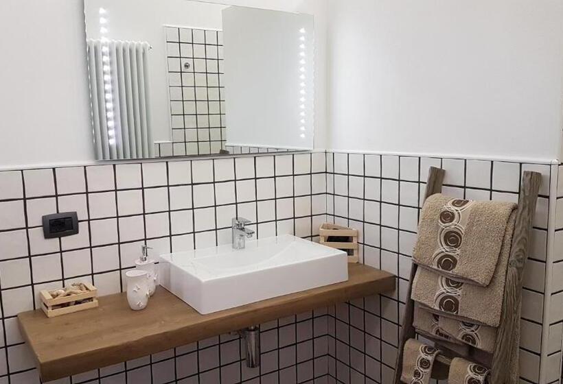 스탠다드 트리플 룸, B&b Il Crocevia