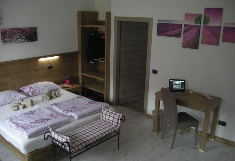 스탠다드 트리플 룸, B&b Il Crocevia