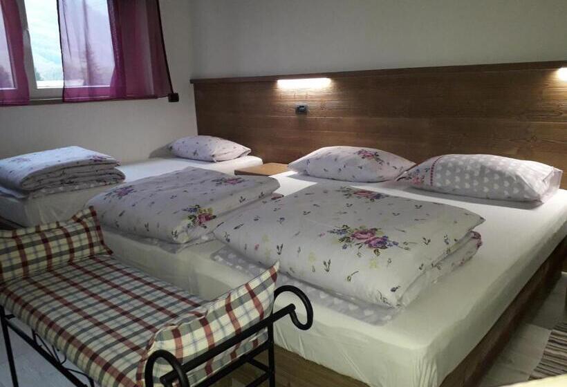 스탠다드 트리플 룸, B&b Il Crocevia