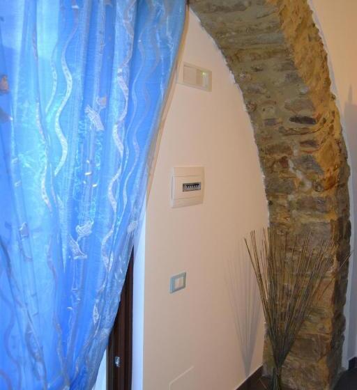 标准间, Casale Tiano