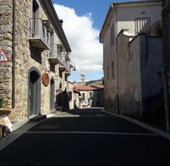 コンフォートトリプルルーム, Casale Tiano