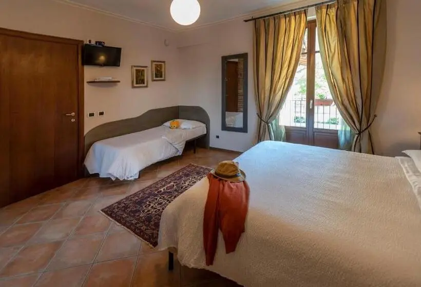 Standard Kolmen Hengen Huone, Agriturismo Cascina Monchiero