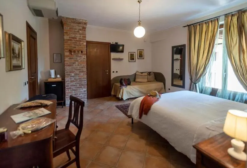 Standard Kolmen Hengen Huone, Agriturismo Cascina Monchiero