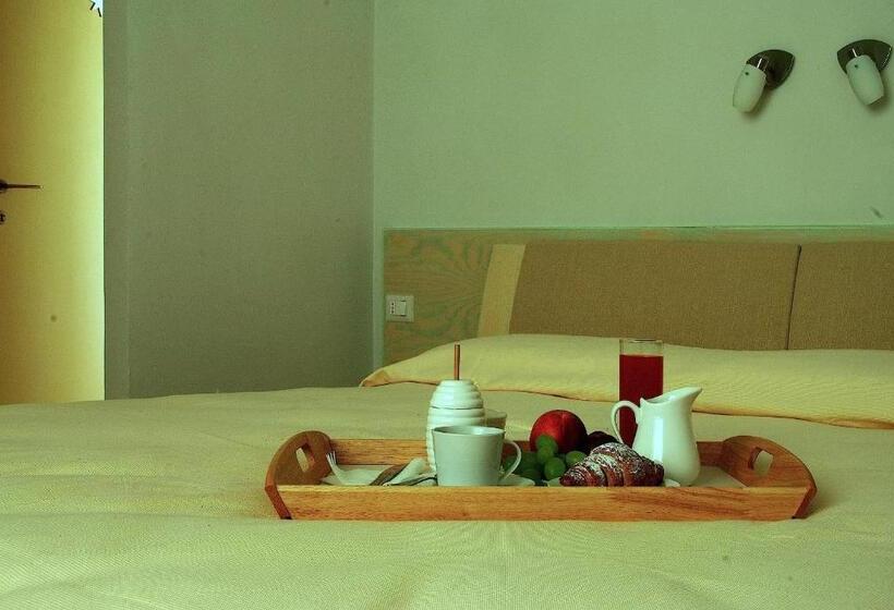 غرفة قياسية سرير كينج, La Casa Di Boz B&b