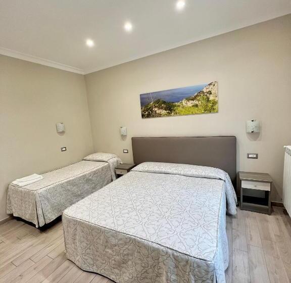 Трехместный Номер Комфорт, Relais Milo