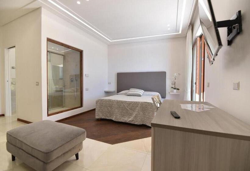 חדר דלוקס עם מרפסת, Relais Milo