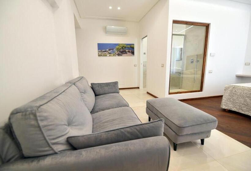 חדר דלוקס עם מרפסת, Relais Milo