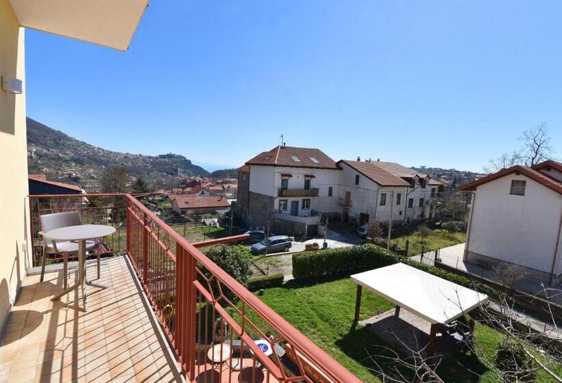 חדר דלוקס עם מרפסת, Relais Milo