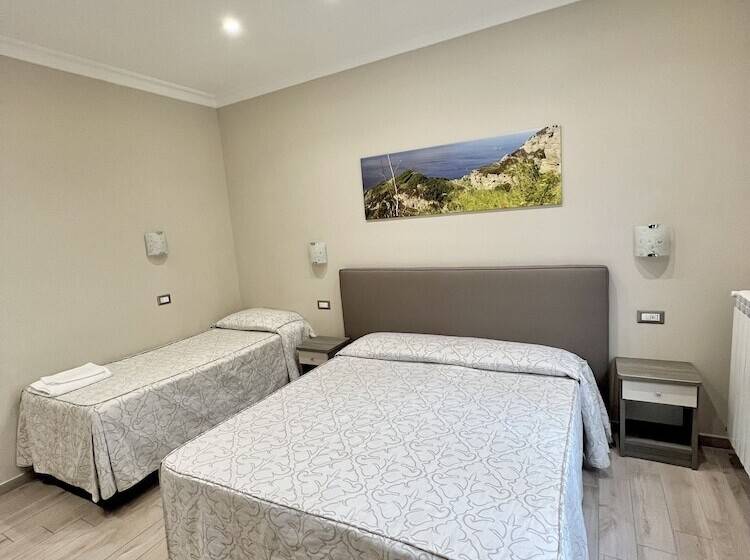 חדר קומפורט לשלושה, Relais Milo