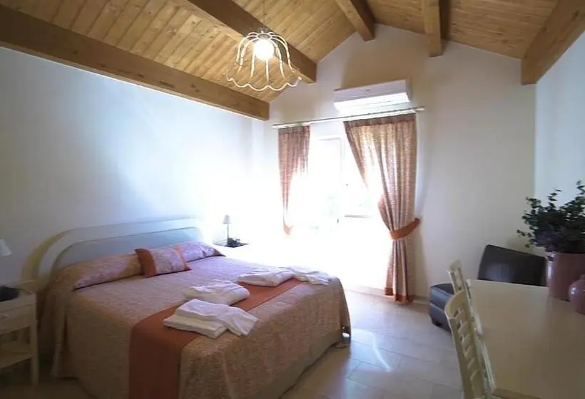 Deluxe Suite King Bed, Il Filaro Del Castello Di San Basilio