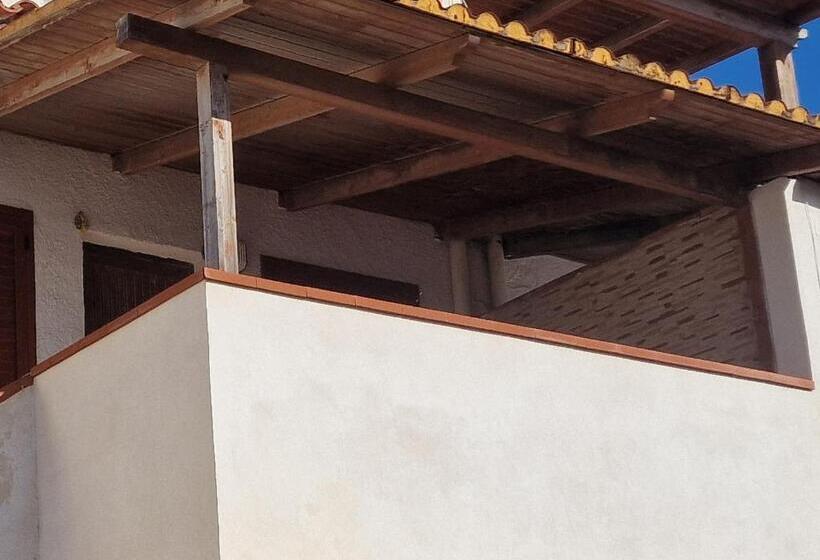 וילה בת חדר שינה 1, B&b Rometta Beach