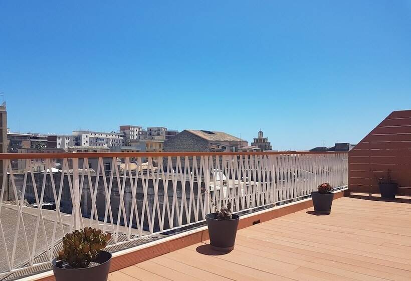 デラックススタジオ, Archinuè Suite & Apartments