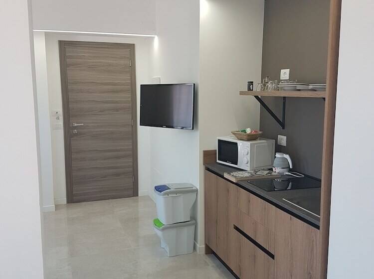 デラックススタジオ, Archinuè Suite & Apartments