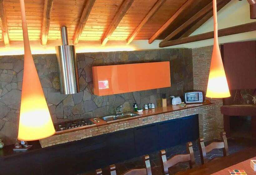 آپارتمان عادی 1 خوابه, Guest House Ara Town