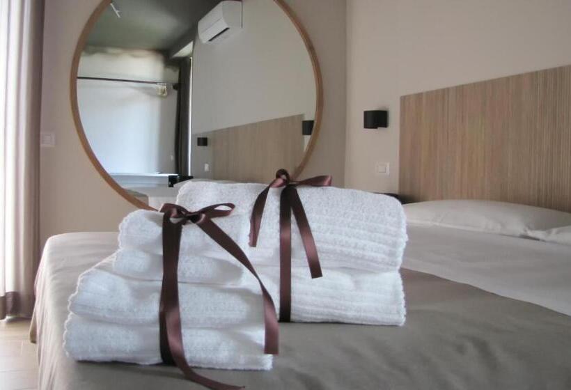 キングサイズベッドのスイートルーム, Soho B&b