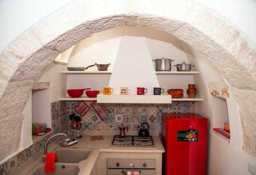 اتاق استاندارد سه نفره, Trulli Donna Isabella