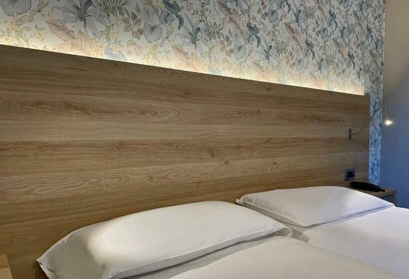 스탠다드 발코니 룸, Alessandra