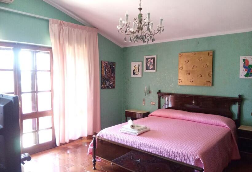 豪华两卧套房, Villa Corrias