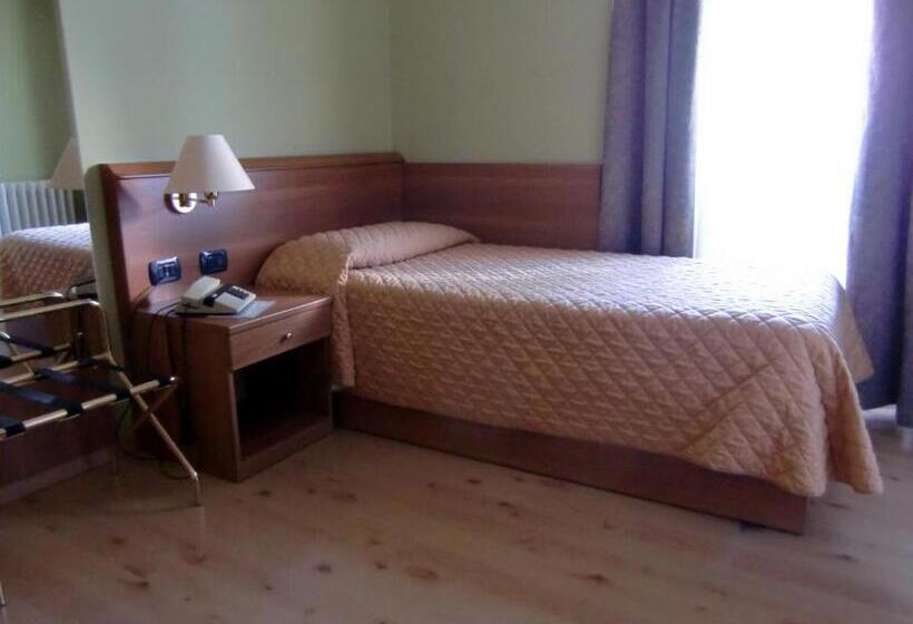 スタンダードシングルルーム, Premeno